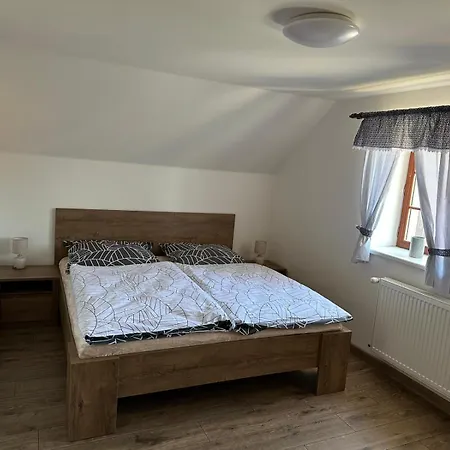 Gæstehus Hospudka U Zvonicky Strehom