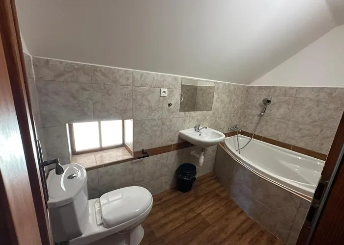 Hospudka U Zvonicky * Strehom